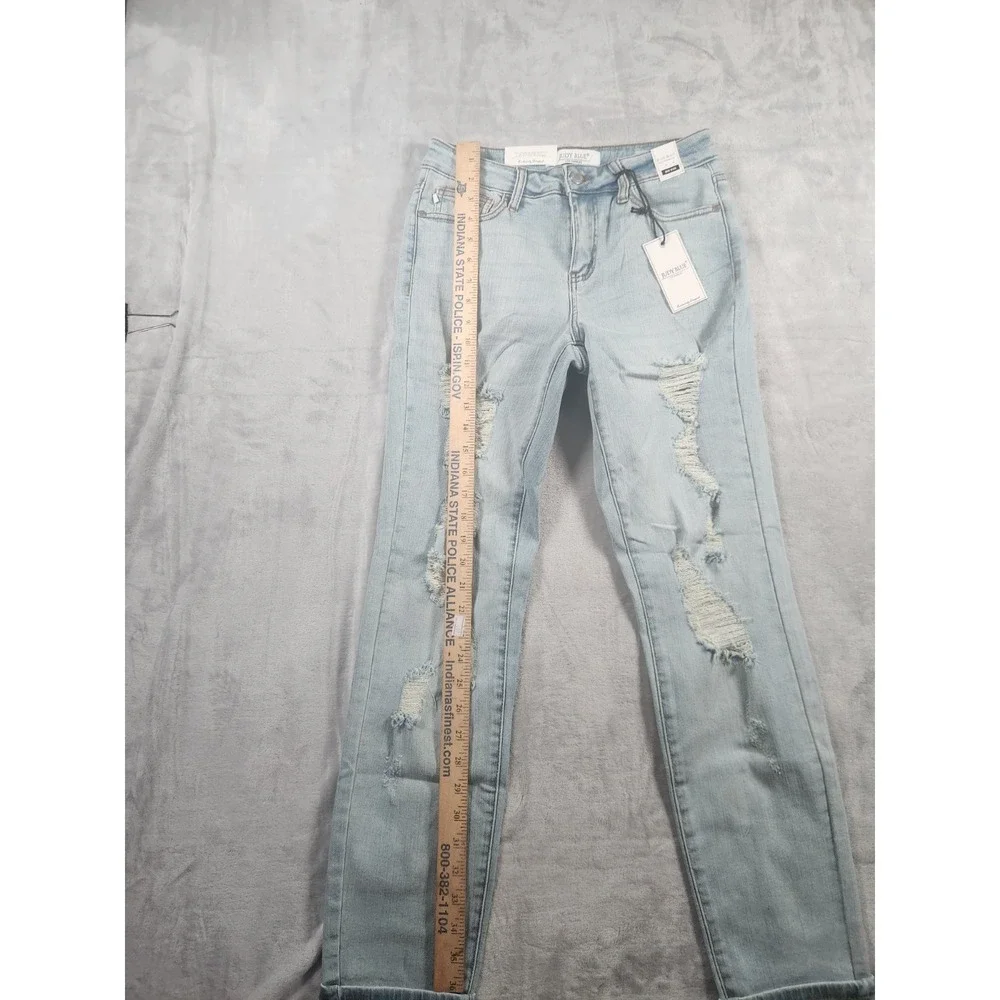 Judy Blue Boyfriend Fit Jeans Women's 3/26 Distressed Mid Rise Light Wash JB8878